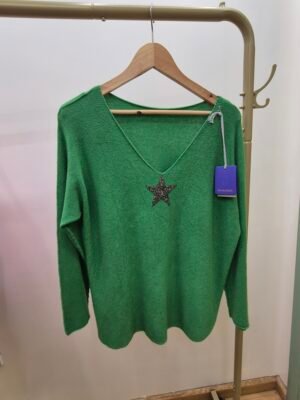 2025/11/1000360362-scaled.jpg Emerald green v- neck star jumper