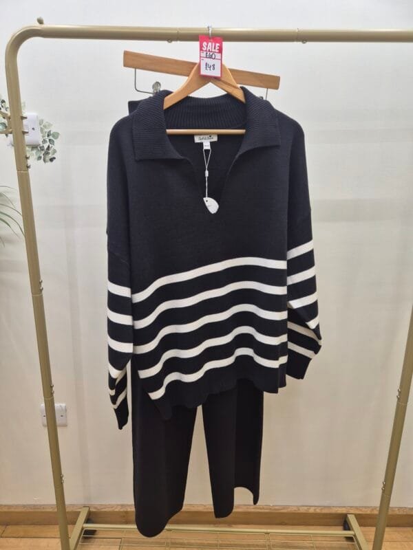 2026/01/1000388217-scaled.jpg Open Collar Striped Jumper & Trouser Knitted Set L/XL