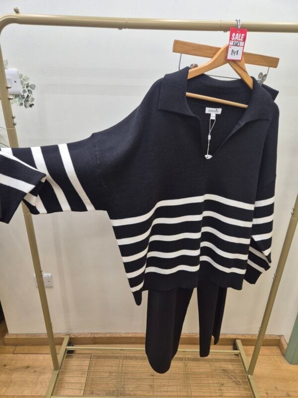 2026/01/1000388218-scaled.jpg Open Collar Striped Jumper & Trouser Knitted Set L/XL