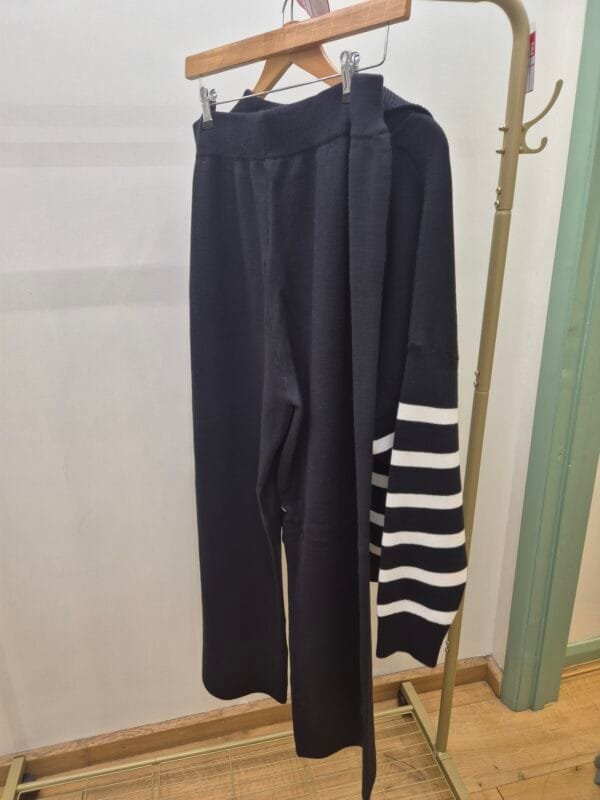 2026/01/1000388222-scaled.jpg Open Collar Striped Jumper & Trouser Knitted Set L/XL