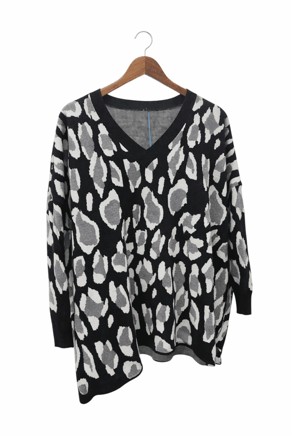 2026/01/1000390728.png V-Neck Relaxed Grey/Black Leopard Print Jumper