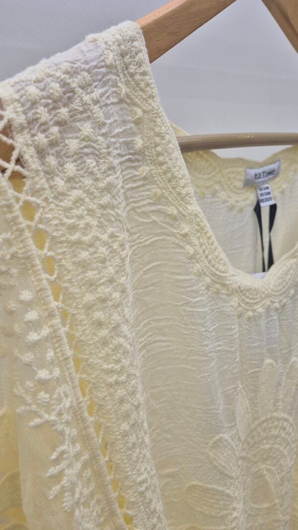 Floral Lace Butterfly Sleeve Blouse