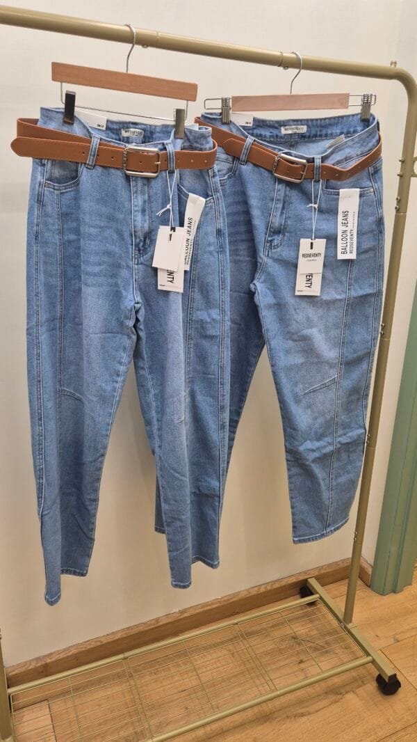 Light Wash Balloon Jeans with Tan Belt