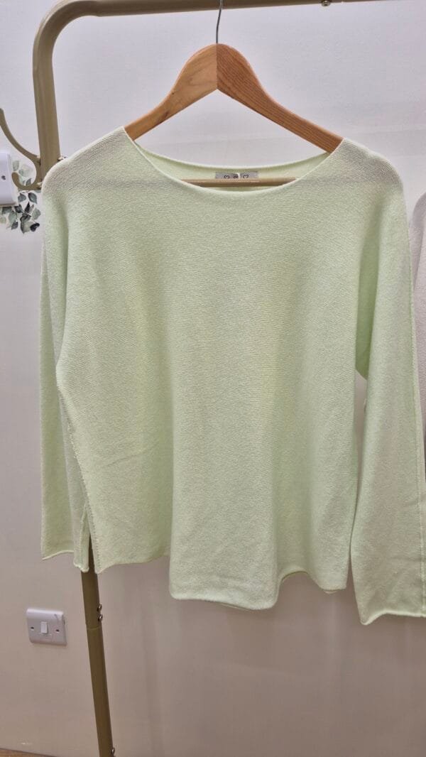 Classic Scoop Neck Fine Knit