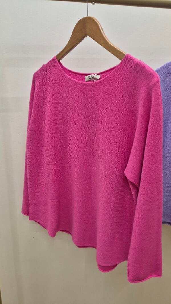 Classic Scoop Neck Fine Knit
