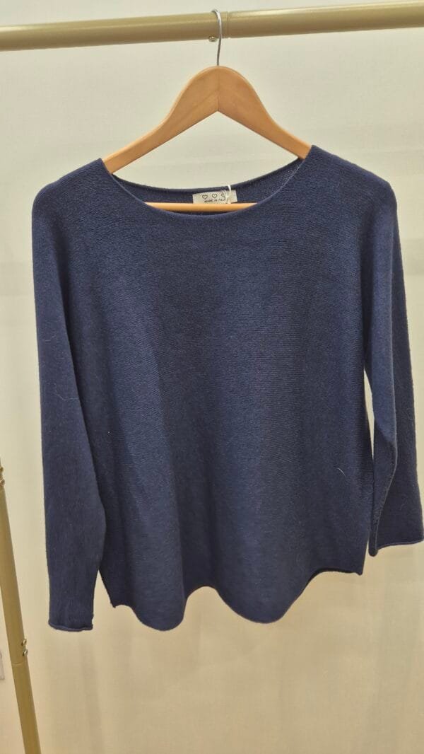 Classic Scoop Neck Fine Knit