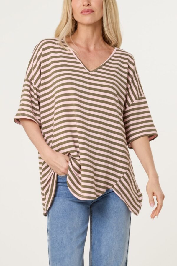 2026/04/1000418380.jpg Relaxed V-Neck Stripe Top