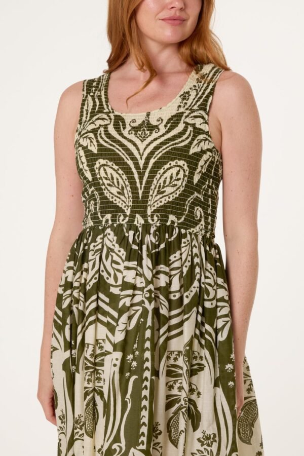 Tropical Khaki Print Dress 🌿✨