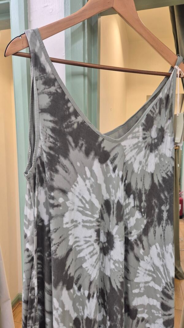 2026/05/1000436868-scaled.jpg Khaki Tie Dye Print Midi Dress