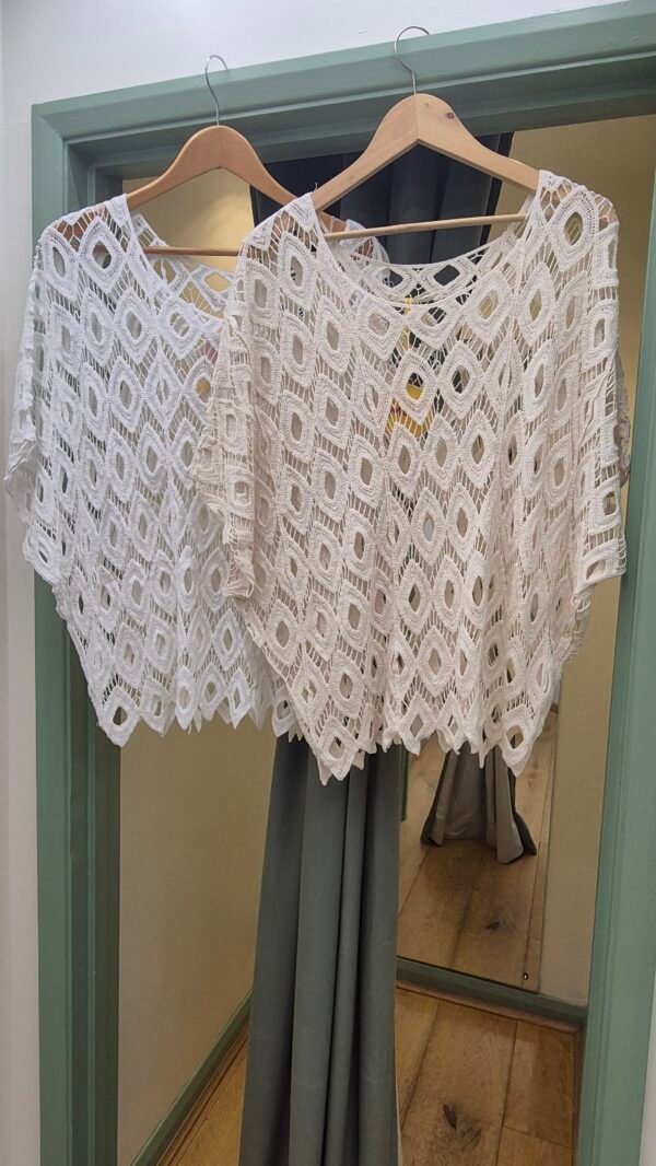 Crochet Diamond Top – Cream & White