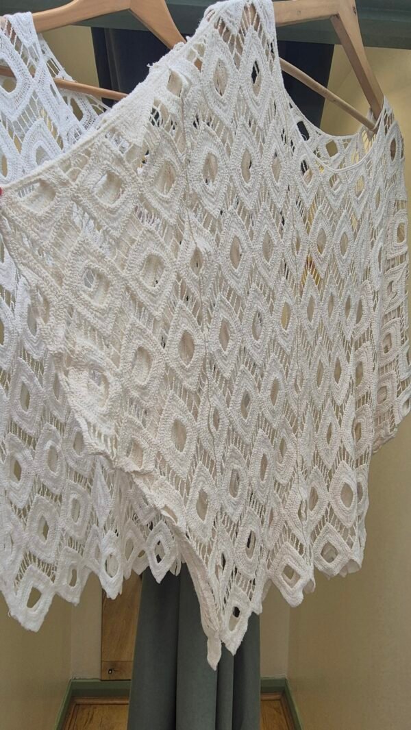 Crochet Diamond Top – Cream & White