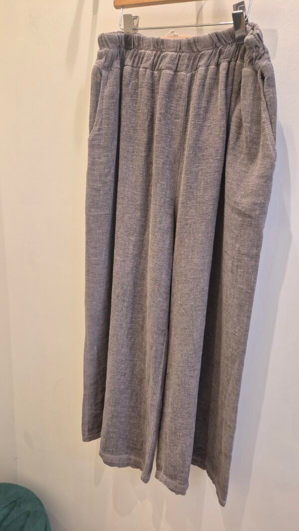 Washed Linen Cropped Trousers