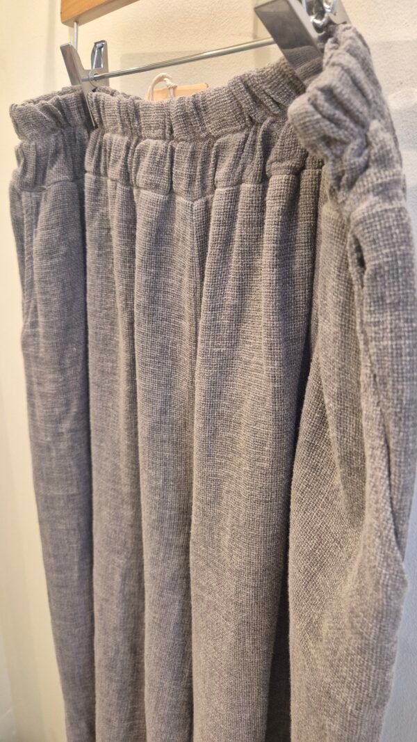 Washed Linen Cropped Trousers