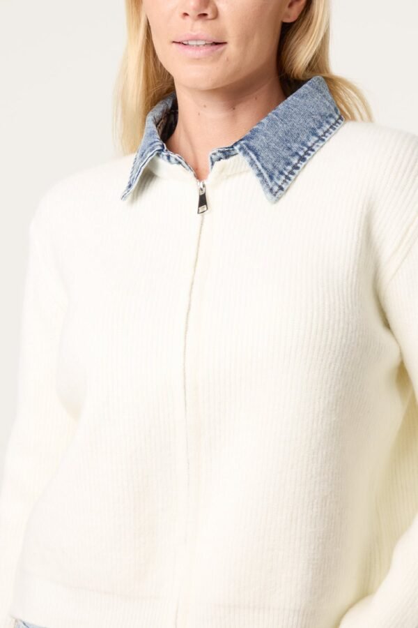2026/08/1000484946.jpg Cream Denim Collar Zip Knit