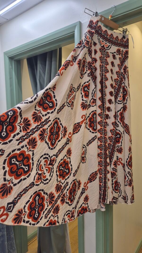 2026/08/1000484967-scaled.jpg Orange Pattern Very Wide Culottes