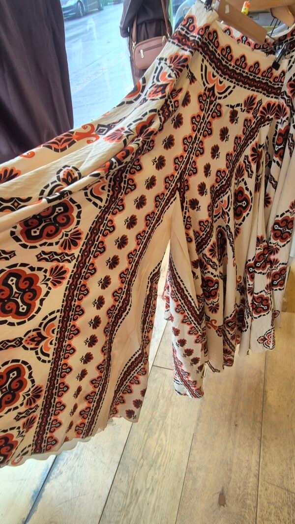 2026/08/1000484972-scaled.jpg Orange Pattern Very Wide Culottes