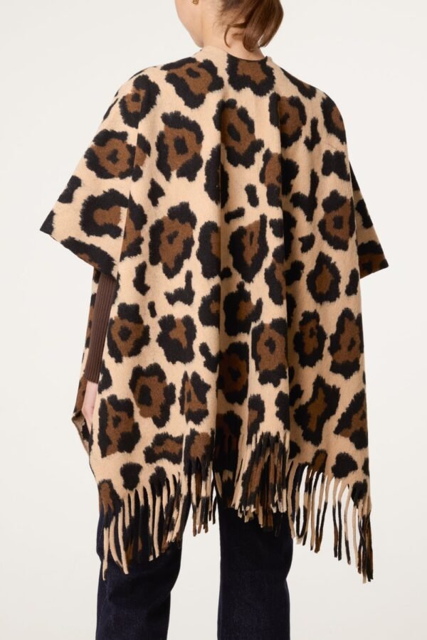 2026/10/1000502638-1.jpg Leopard Print Fringed Poncho
