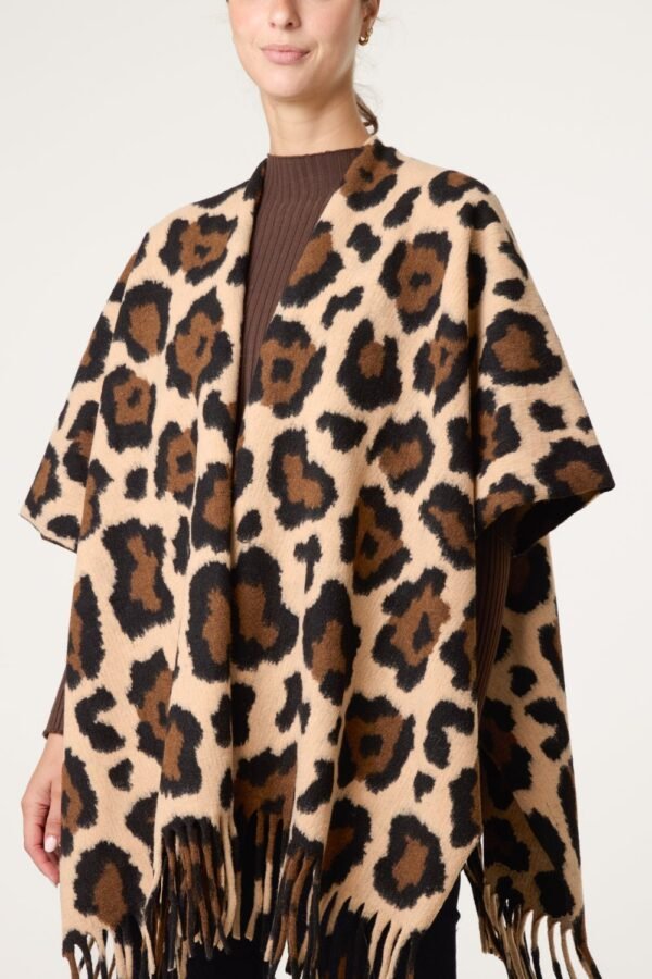 2026/10/1000502640-1.jpg Leopard Print Fringed Poncho