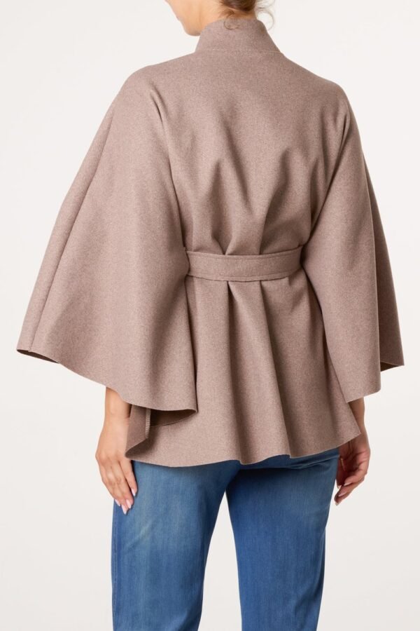 2026/10/1000508166.jpg Kimono-Inspired Coat
