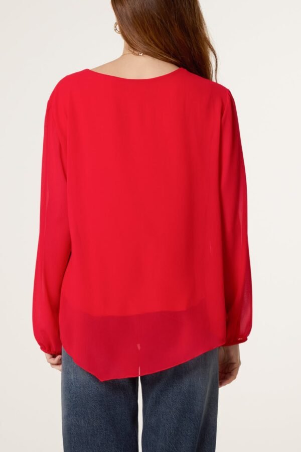 2026/10/1000508391.jpg Tie Side Chiffon Blouse With Necklace